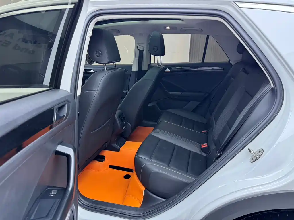 Volkswagen T-Roc 2022 — фото 13