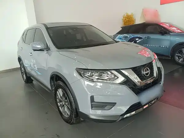 Nissan X-Trail 2025