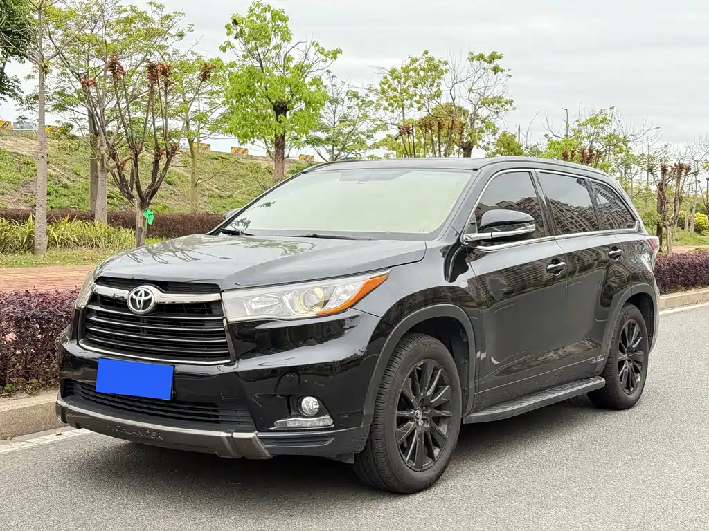 Toyota Highlander 2017 — фото 2