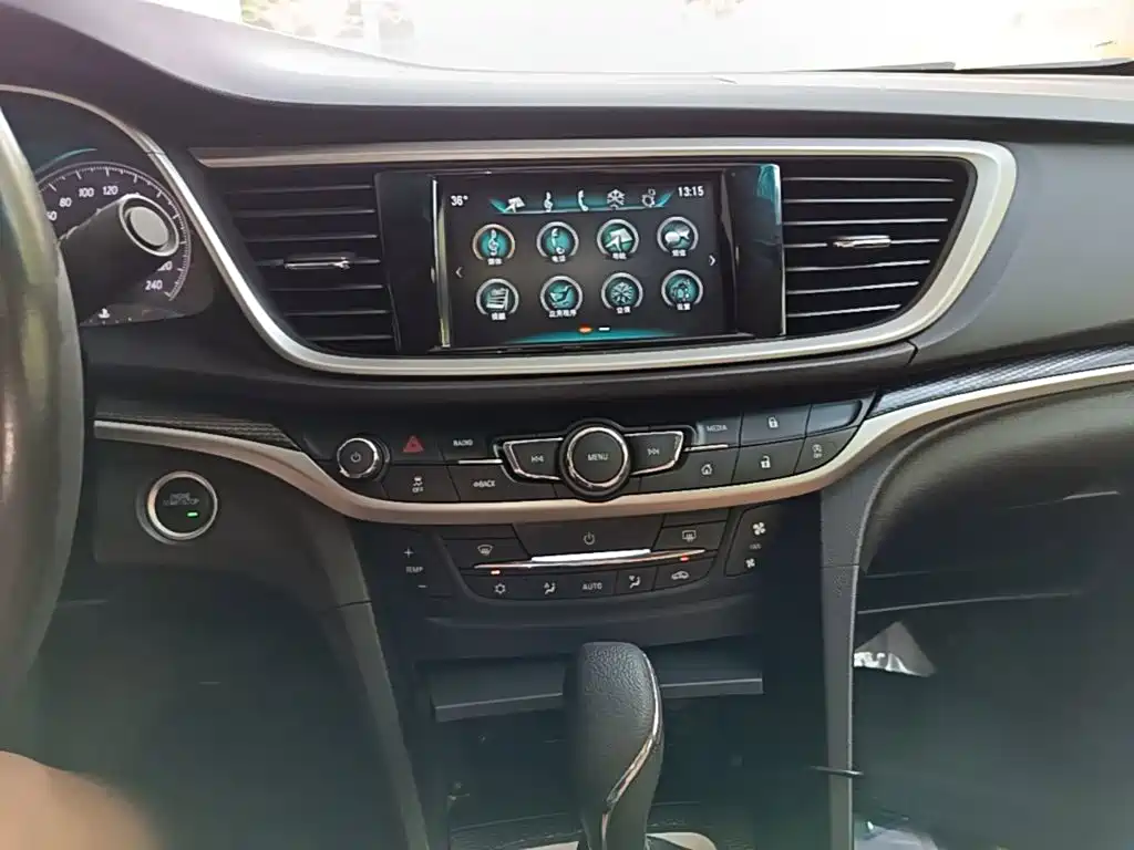Buick Excelle 2018 — фото 13