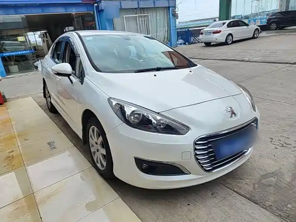 Peugeot 308 2015