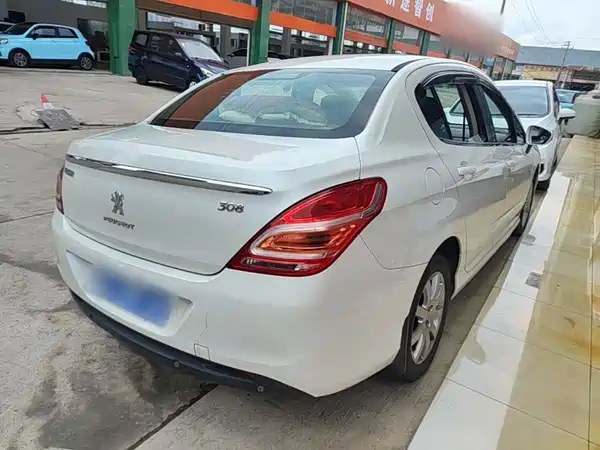 Peugeot 308 2015