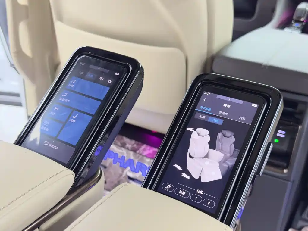 Toyota Alphard 2025 — фото 11