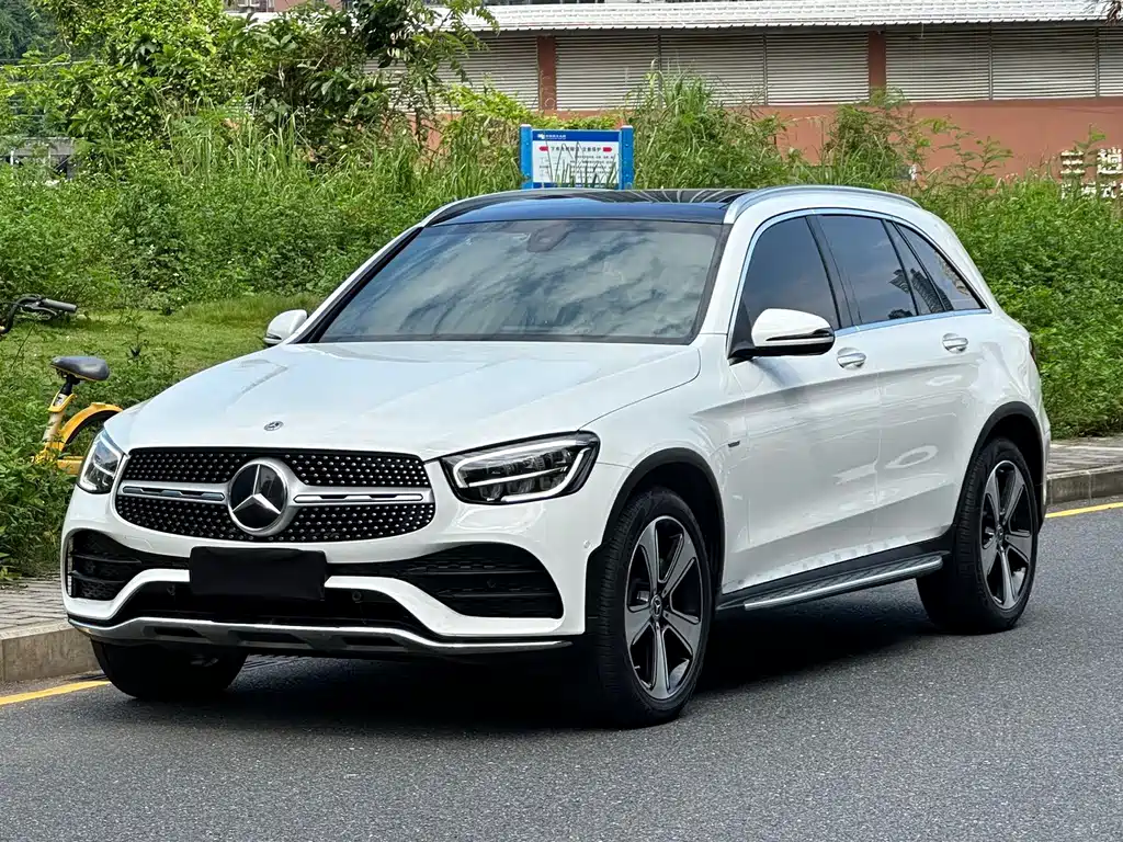 Mercedes-Benz GLC 2023