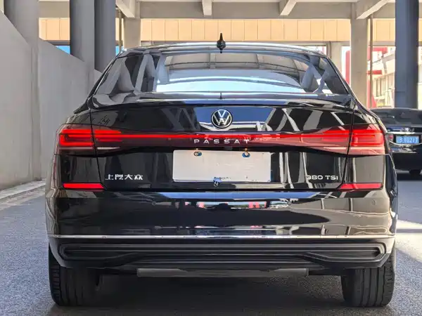 Volkswagen Passat 2025