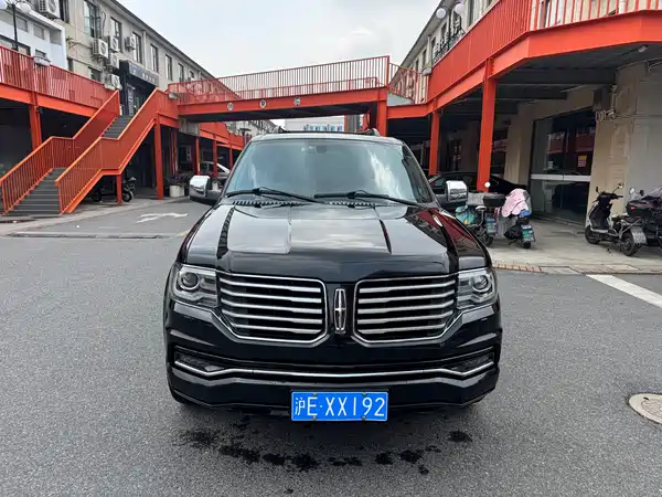 Lincoln Navigator 2016
