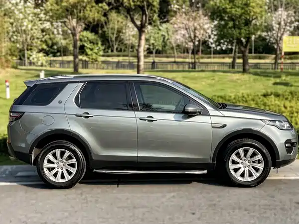 Land Rover Discovery Sport 2016