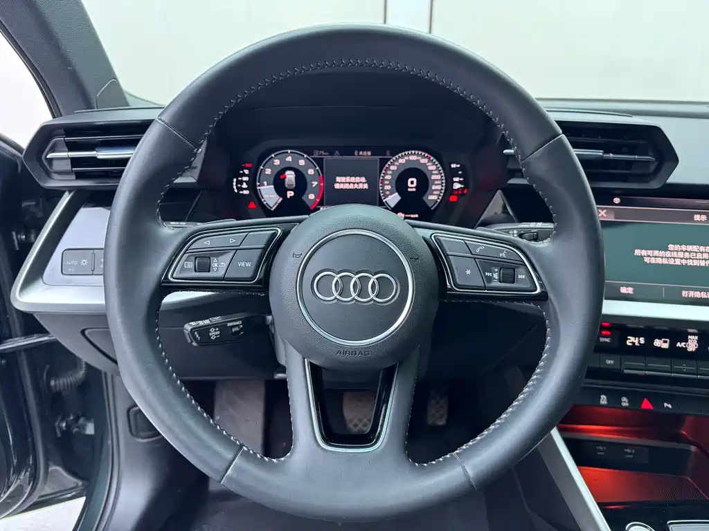 Audi A3 2021 — фото 11