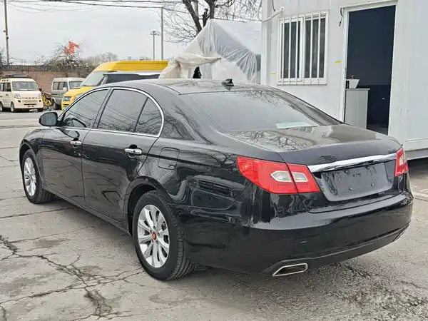 Hongqi H7 2015
