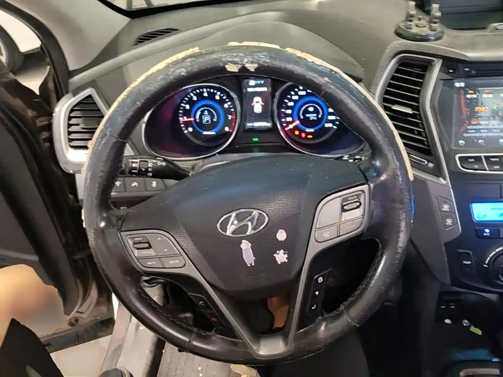 Hyundai Santa Fe 2015 — фото 11