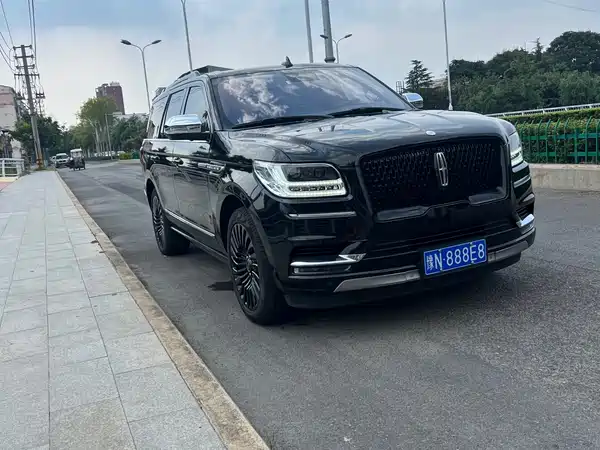 Lincoln Navigator 2020