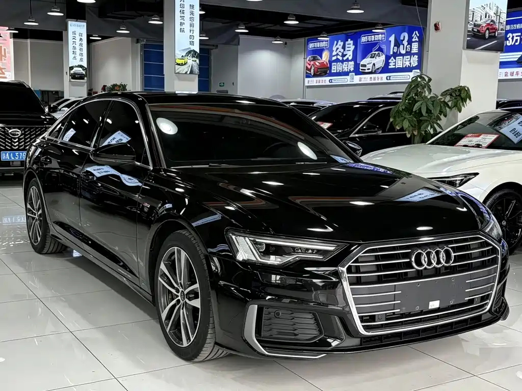 Audi A6L 2022 — фото 1