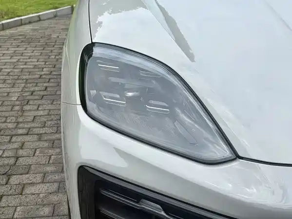 Porsche Cayenne 2024