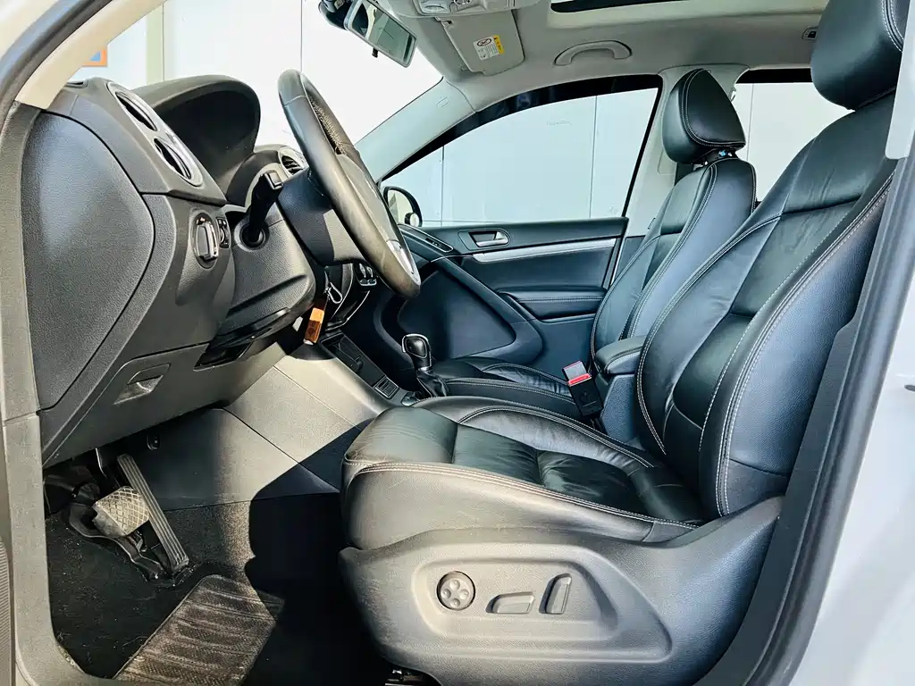 Volkswagen Tiguan 2019 — фото 11