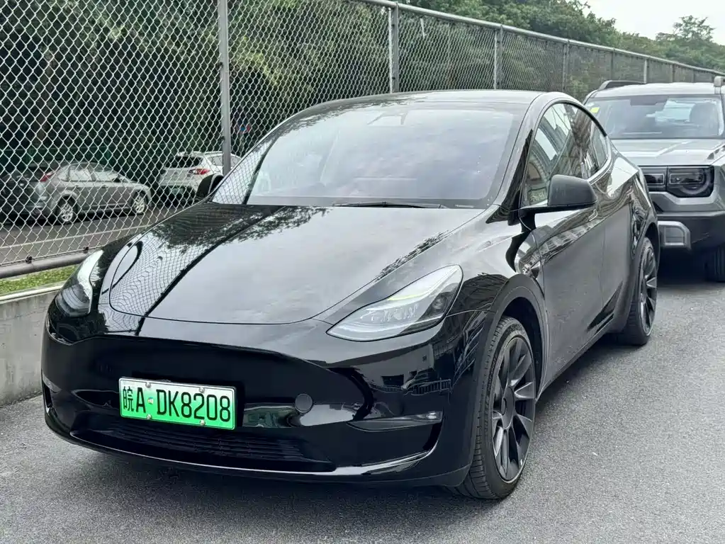 Tesla Model Y 2022 — фото 1