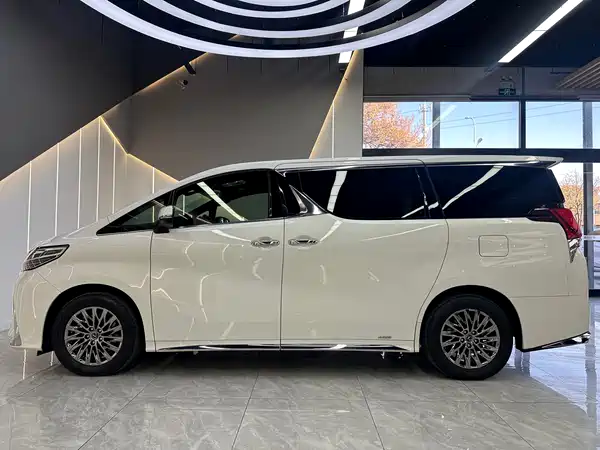 Lexus LM 2020