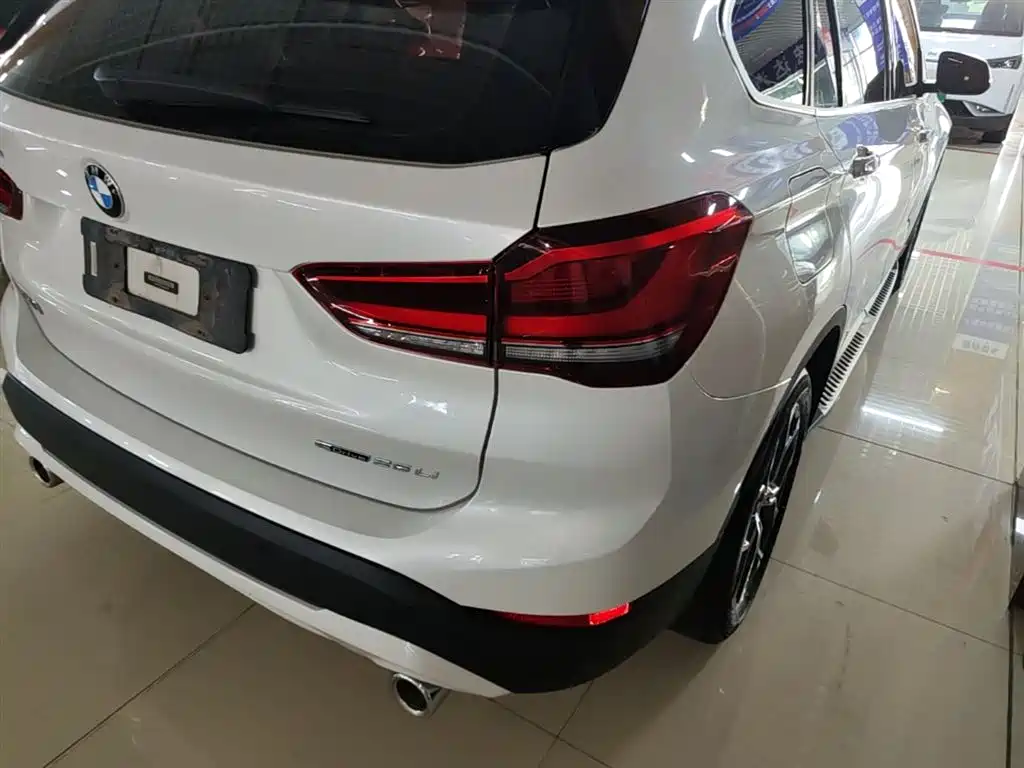 BMW X1 2020 — фото 8