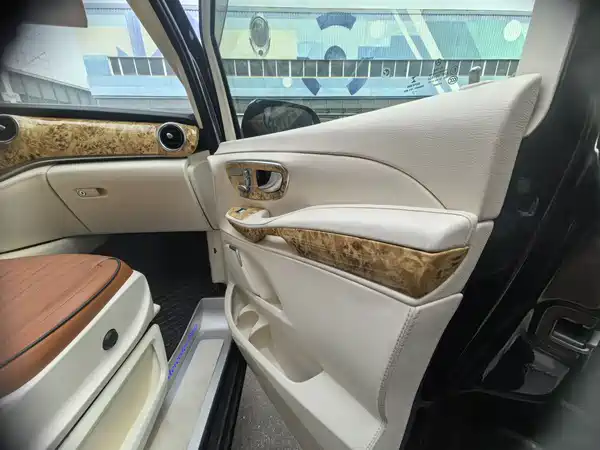 Mercedes-Benz V-Class 2017