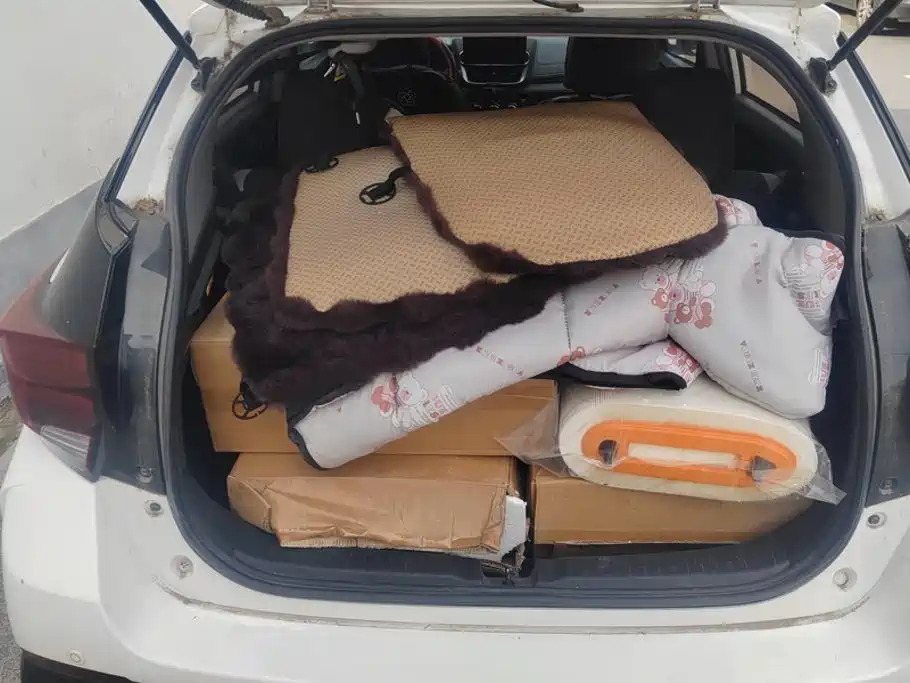 Toyota Yaris L 2023