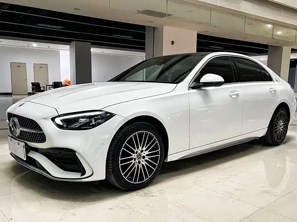 Mercedes-Benz C-Class 2024