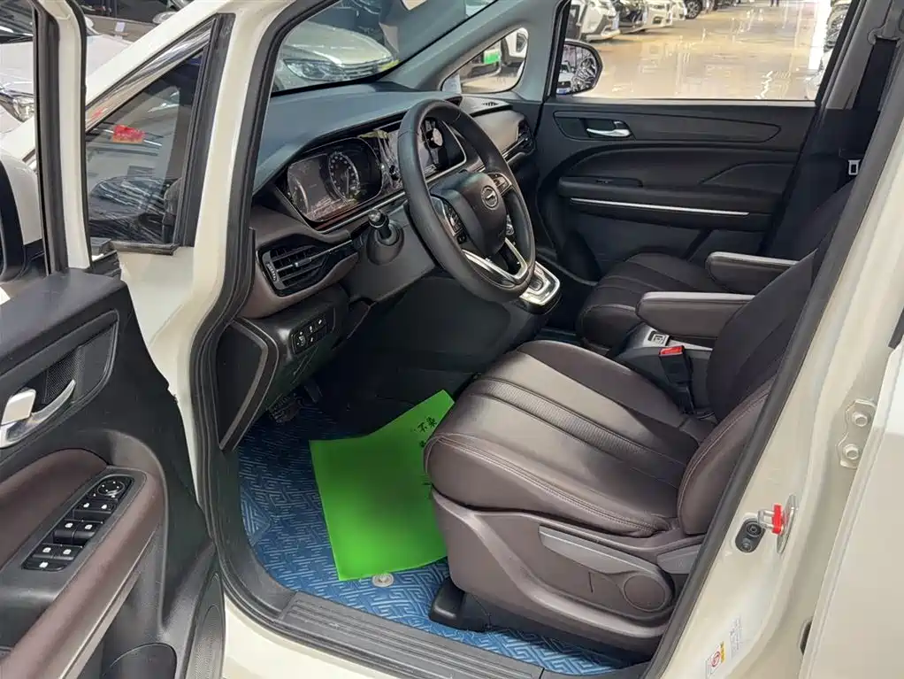 GAC Motor Trumpchi M6 2019 — фото 14