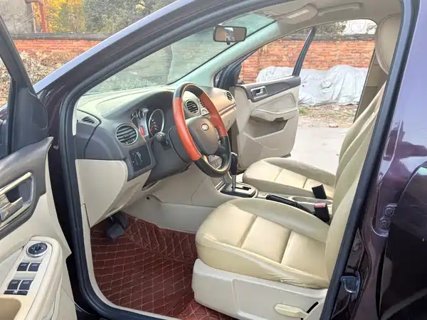 Ford Focus 2012