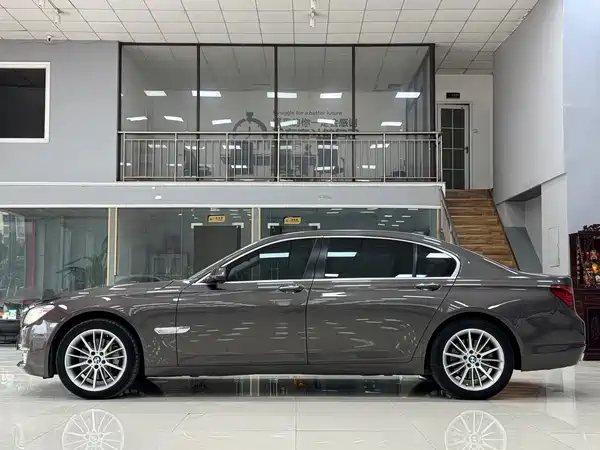 BMW 7 Series 2013