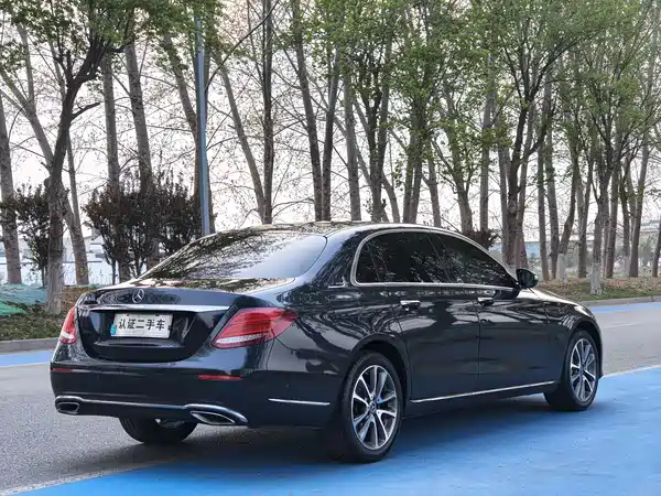 Mercedes-Benz E-Class 2017