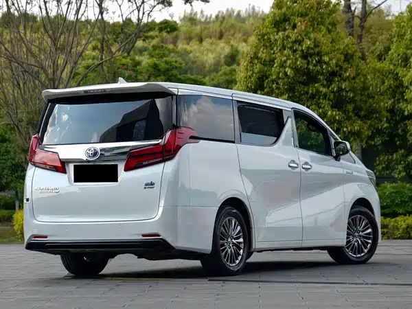 Toyota Alphard 2022