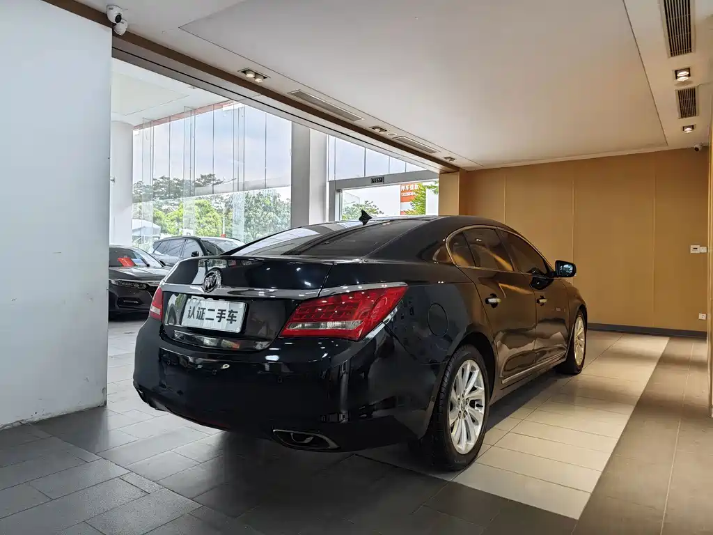 Buick LaCrosse 2015 — фото 29
