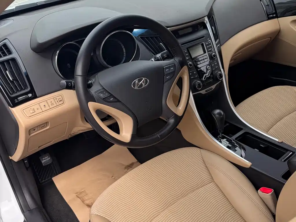 Hyundai Sonata 2016 — фото 10