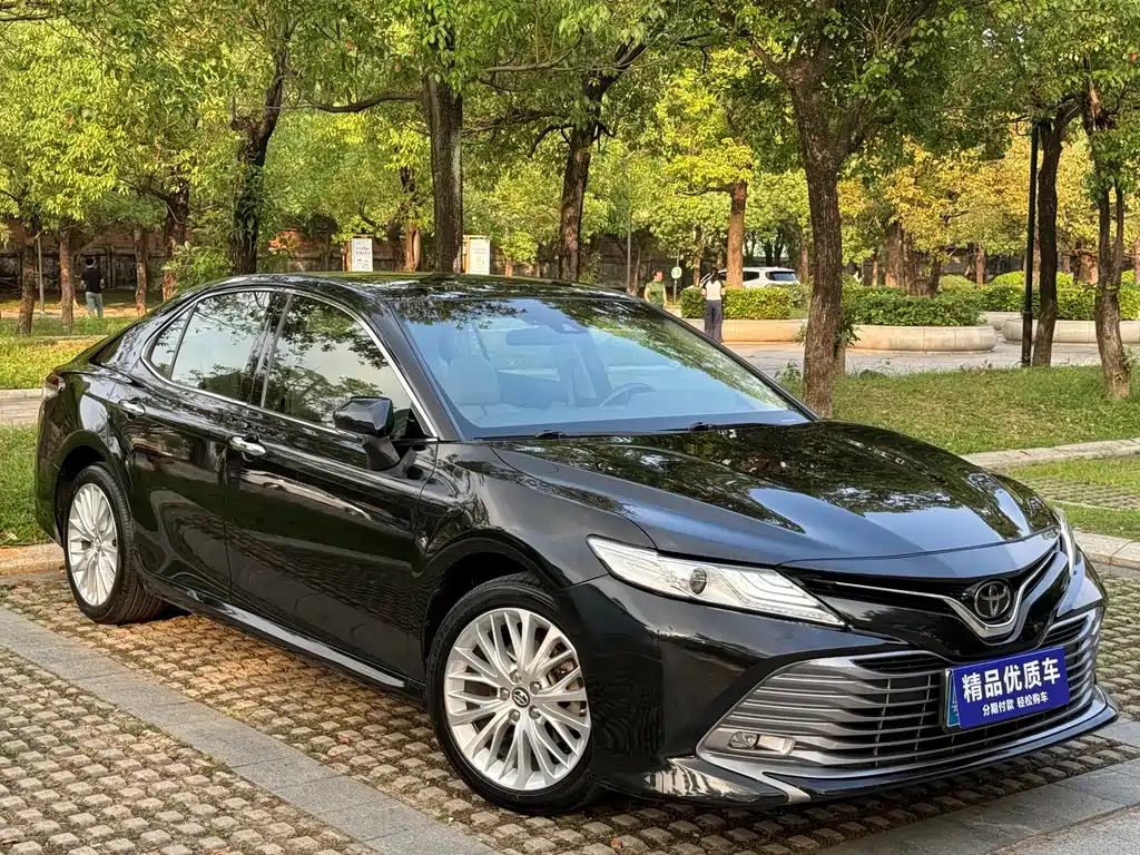 Toyota Camry 2020 — фото 3