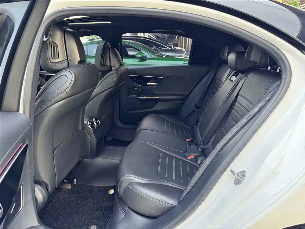 Mercedes-Benz C-Class 2022 — фото 11