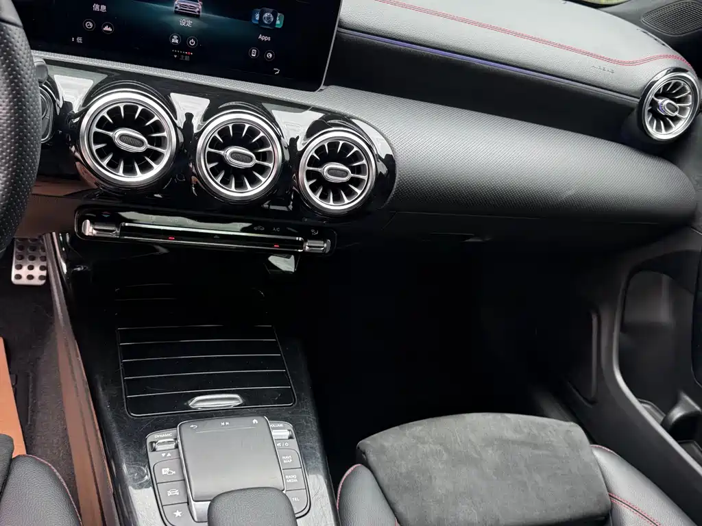 Mercedes-Benz CLA 2020 — фото 25