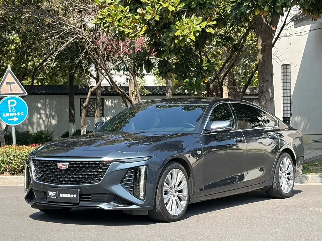 Cadillac CT6 2023 — фото 1