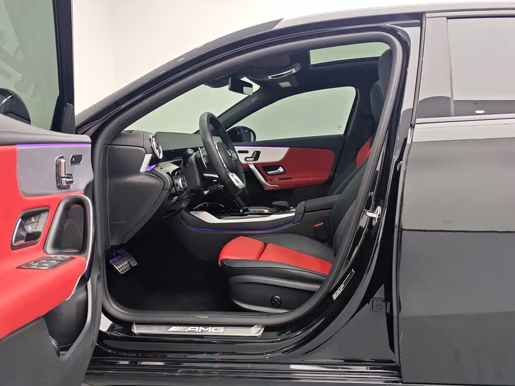 Mercedes-Benz A-Class AMG 2022 — фото 16