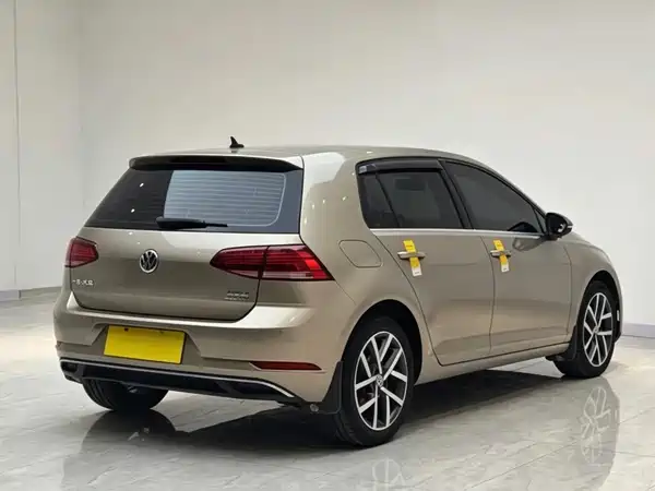 Volkswagen Golf 2020