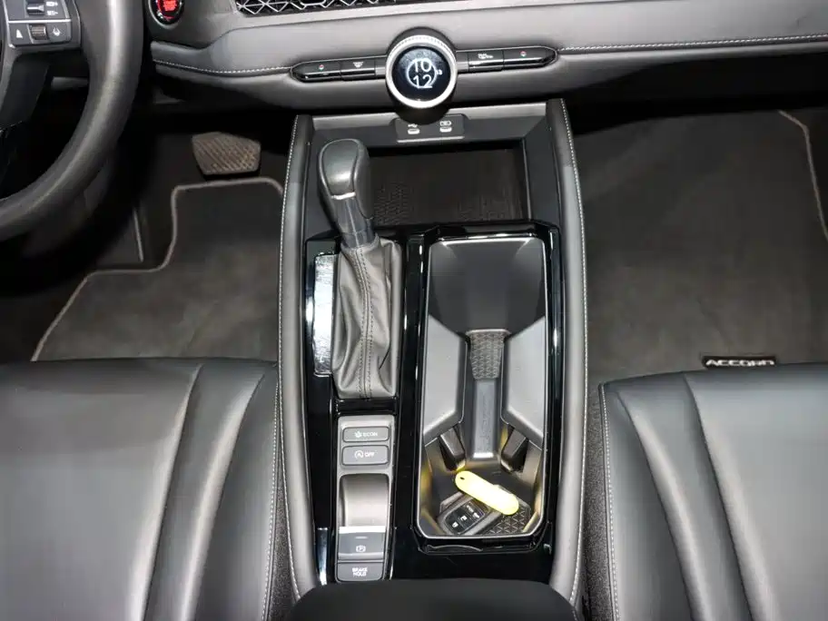 Honda Accord 2024 — фото 15