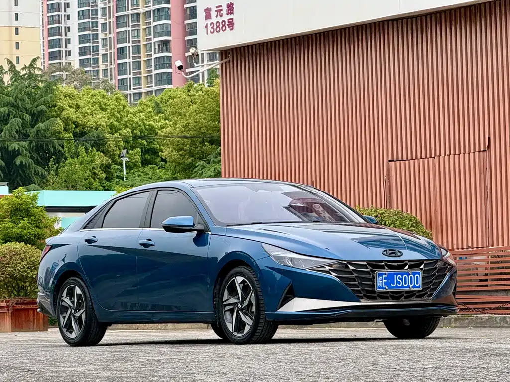 Hyundai Elantra 2021 — фото 8