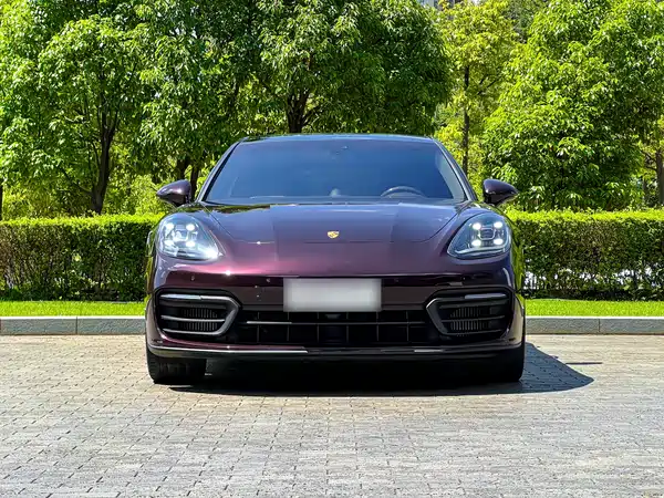 Porsche Panamera 2022