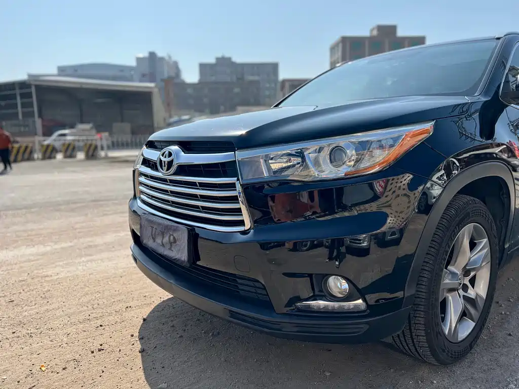 Toyota Highlander 2015 — фото 25