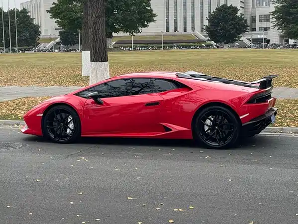 Lamborghini Huracan 2016