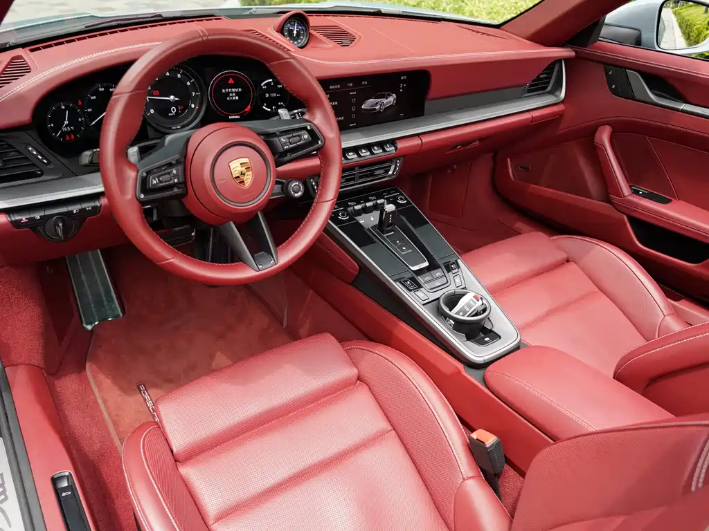 Porsche 911 2022 — фото 9