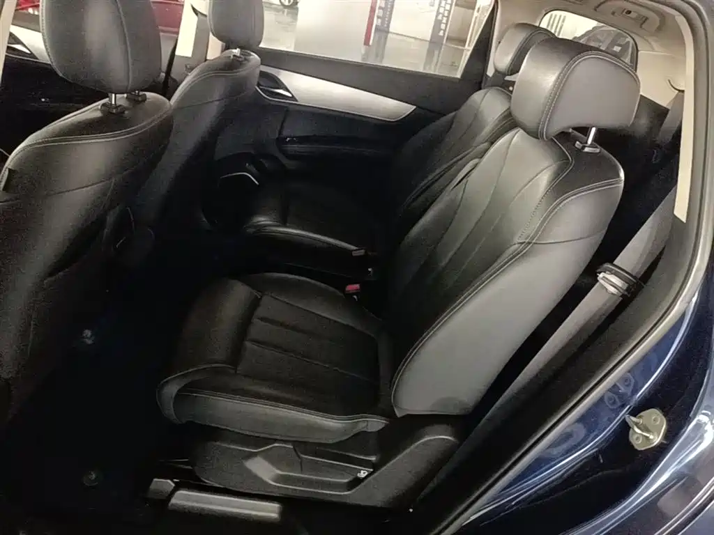 BYD MAX 2020 — фото 17