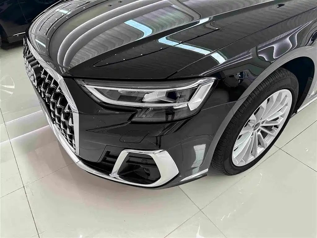 Audi A8 2023