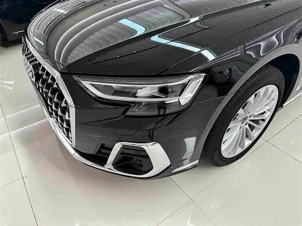 Audi A8 2023