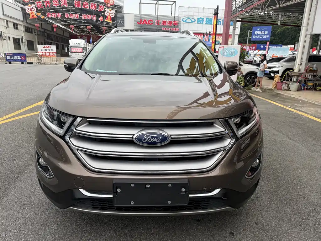 Ford Edge 2016 — фото 4
