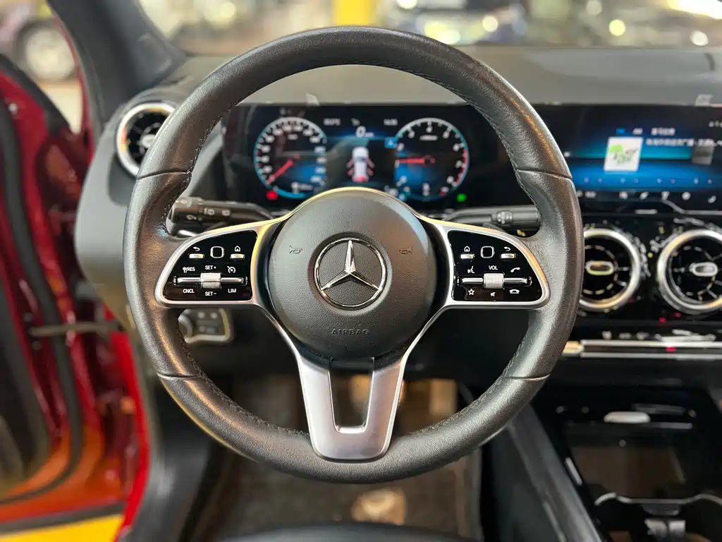 Mercedes-Benz GLA 2023 — фото 14