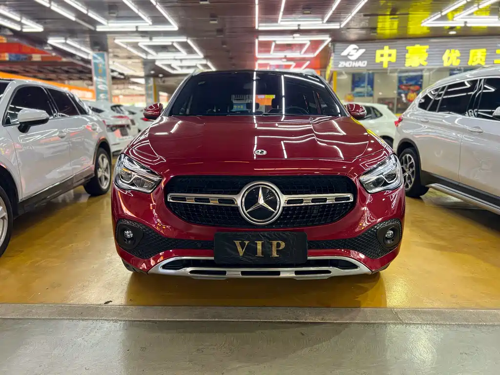 Mercedes-Benz GLA 2023 — фото 1