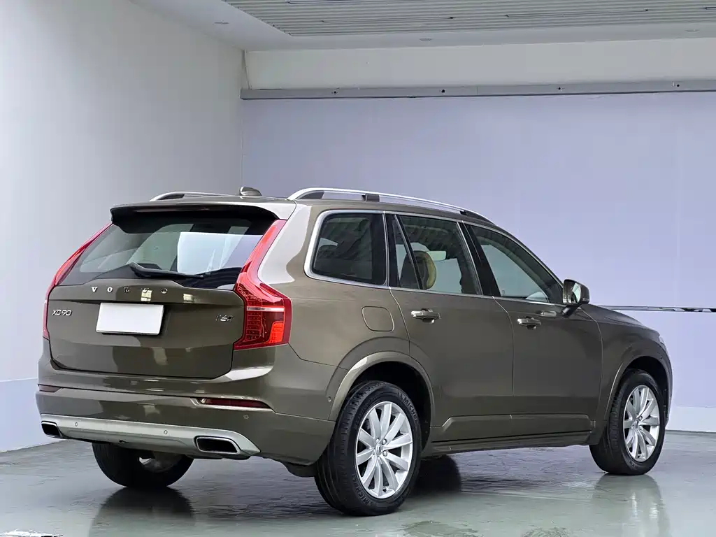 Volvo XC90 2015 — фото 6